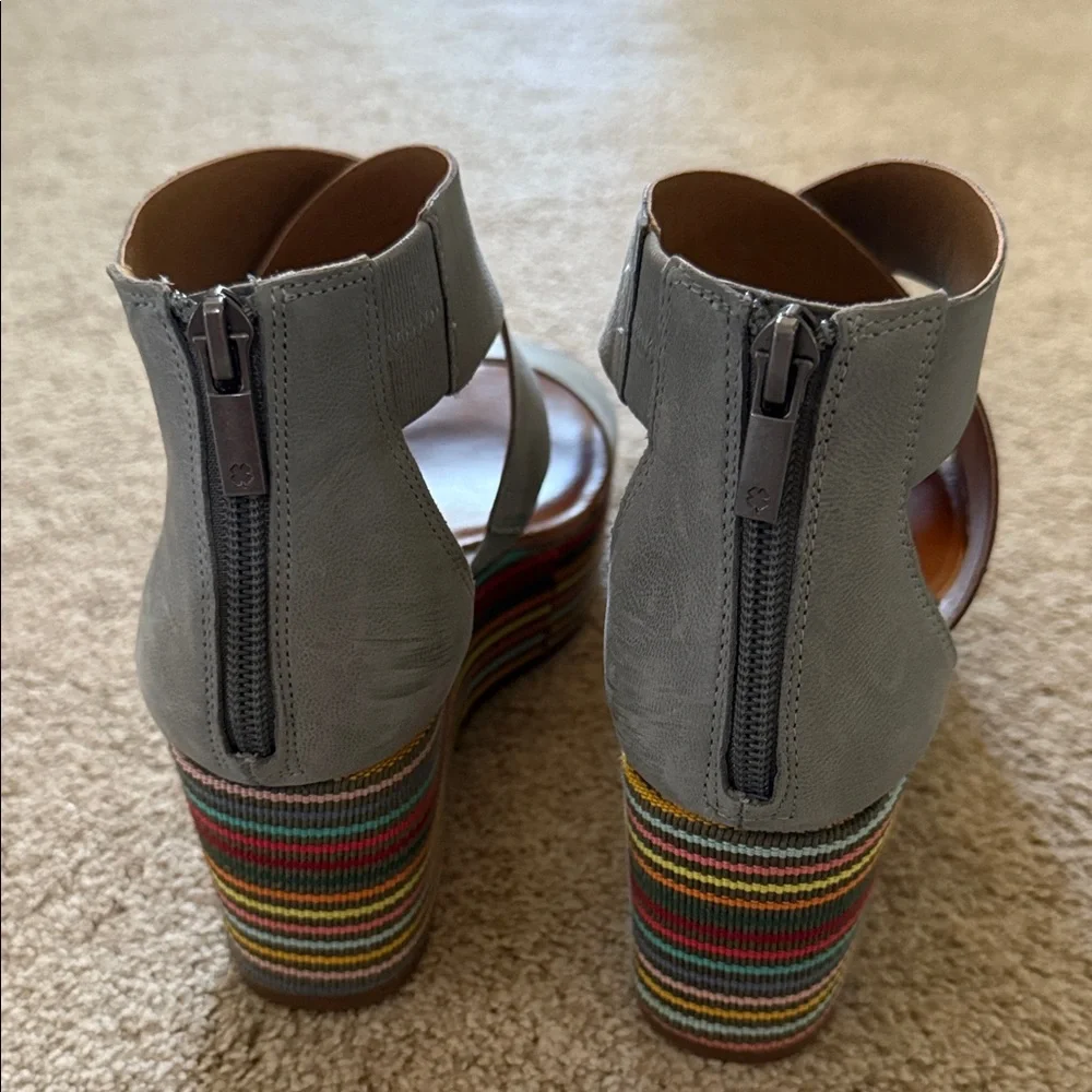Lucky Brand Gray Strappy Platform Sandals with Multicolor Striped Wedge